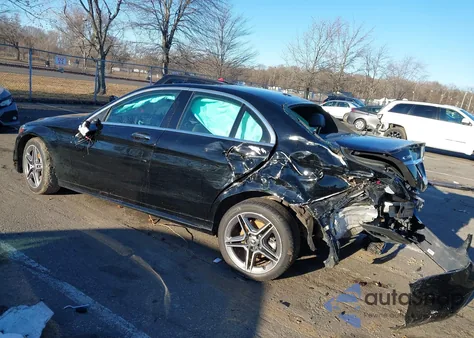 2020 Mercedes-Benz C 300 4Matic z USA, uszkodzony, nr VIN WDDWF8EB0LR559457